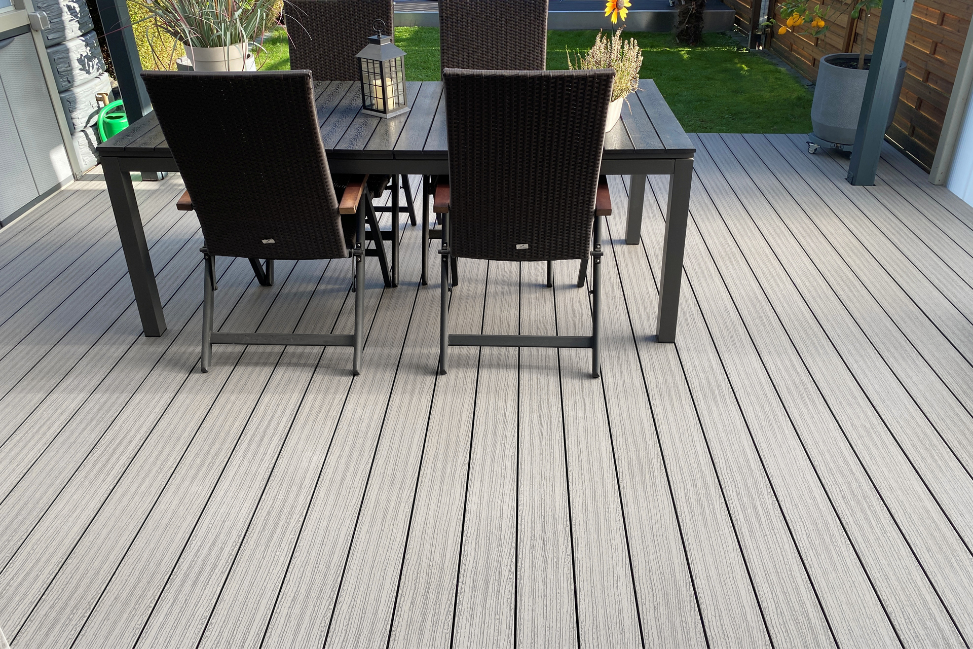 WPC Hohlkammer silbergrau WPC Hohlkammer silbergrau